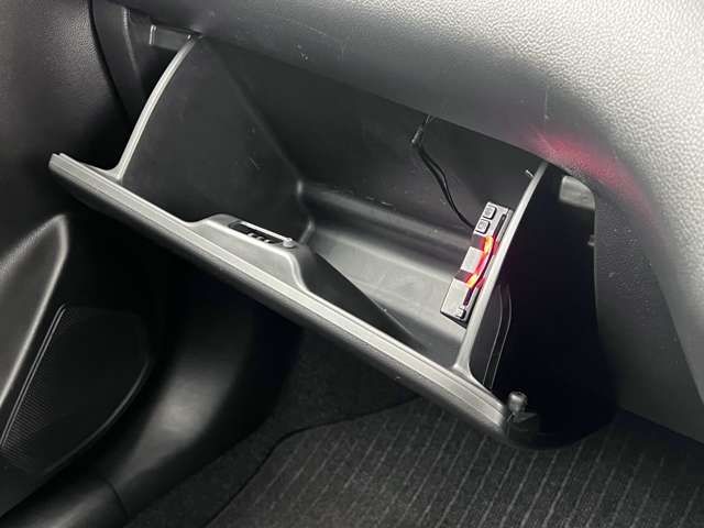 Suzuki SWIFT 2017-05 25458-11