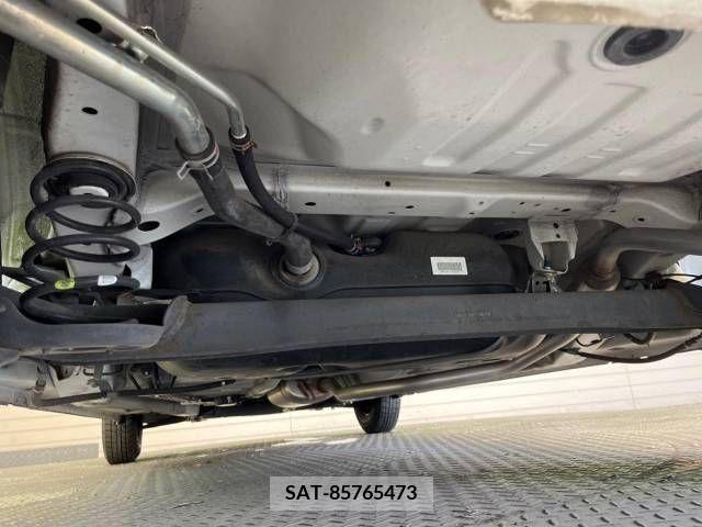 Suzuki ALTO 2019-03 305108-18