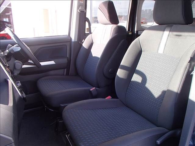 Toyota ROOMY 2020-10 184639-8