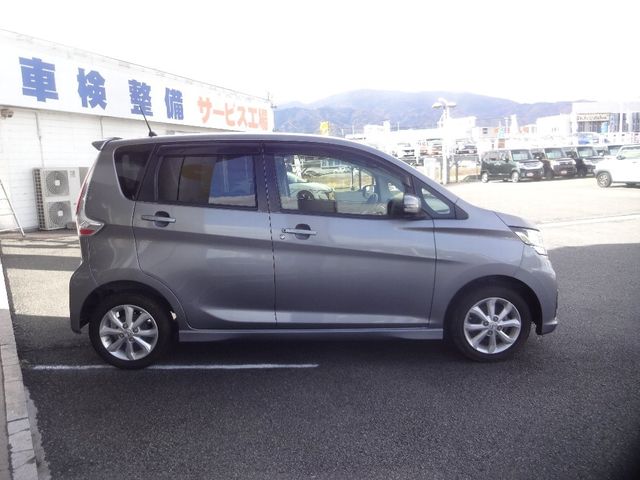 Nissan DAYZ 2017-08 195306-3