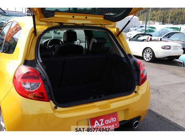 Renault LUTECIA 2010-11 218551-13
