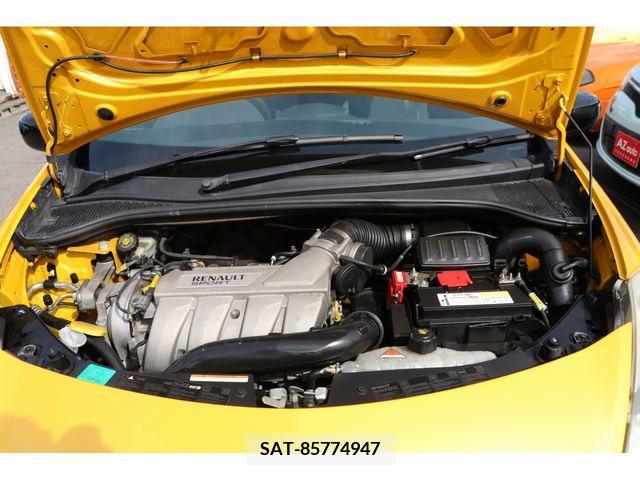 Renault LUTECIA 2010-11 218551-17
