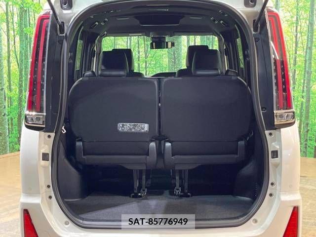 Toyota NOAH 2019-07 342895-11