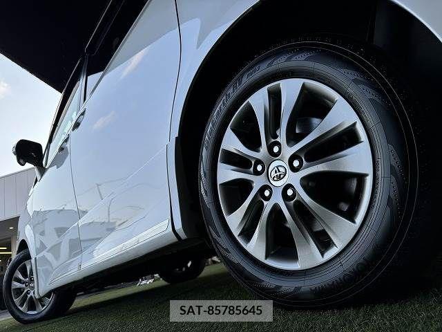 Toyota VOXY 2012-10 370314-18