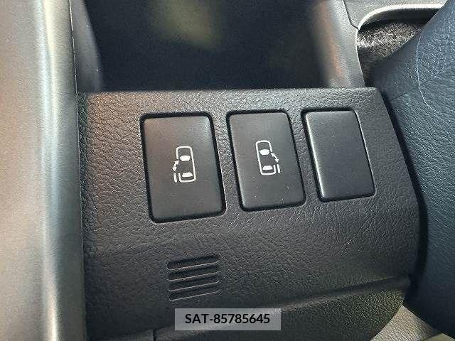 Toyota VOXY 2012-10 370314-5