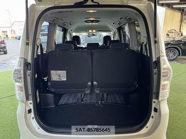 Toyota VOXY 2012-10 370314-12