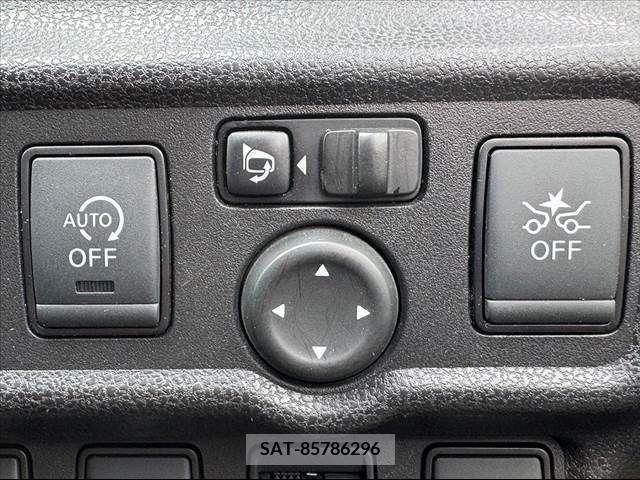 Nissan NOTE 2019-01 280034-4