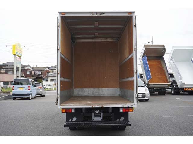 Mitsubishi CANTER 2016-06 10434-16