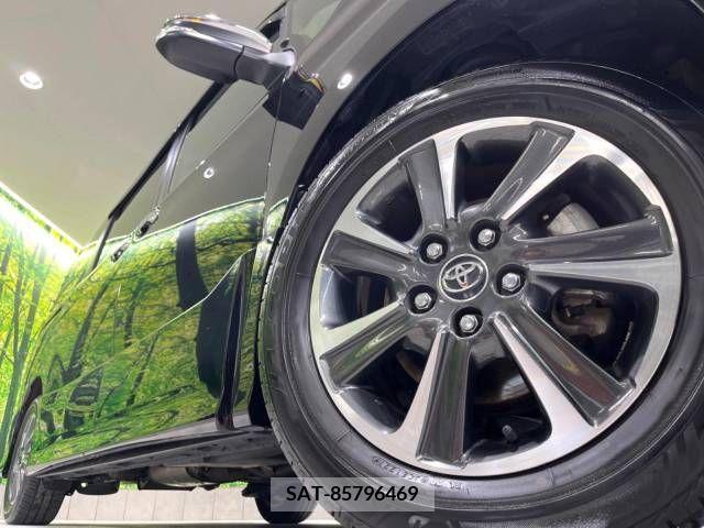Toyota VOXY 2018-01 321559-14