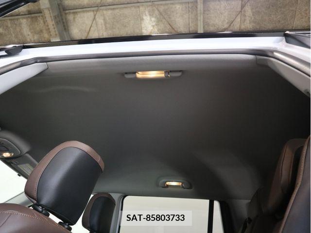 Jeep COMMANDER 2023-01 384075-20