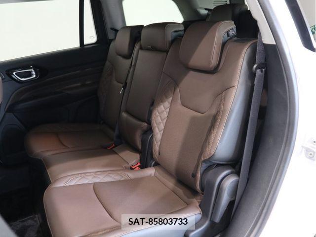 Jeep COMMANDER 2023-01 384075-18