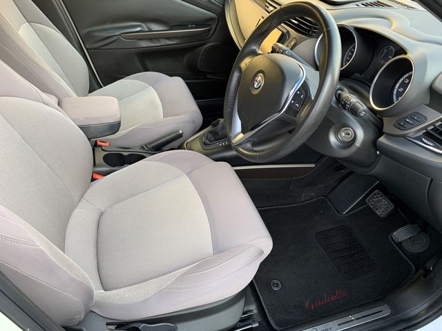 ALFA ROMEO GIULIETTA 2015-03 193948-3