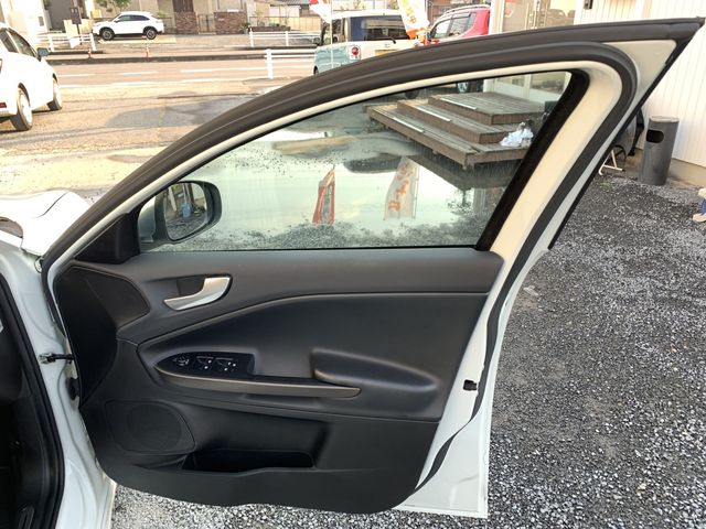 ALFA ROMEO GIULIETTA 2015-03 193948-22
