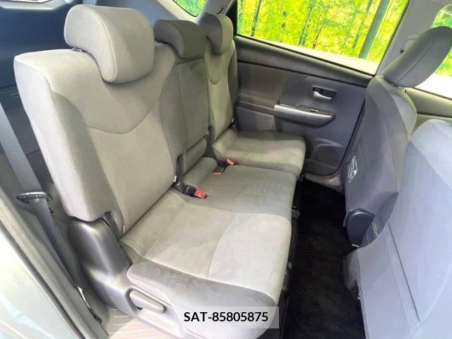 Toyota PRIUS ALPHA 2014-10 322189-9