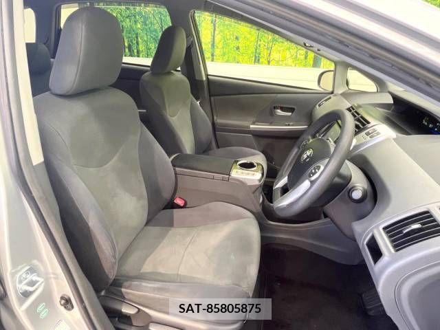 Toyota PRIUS ALPHA 2014-10 322189-8
