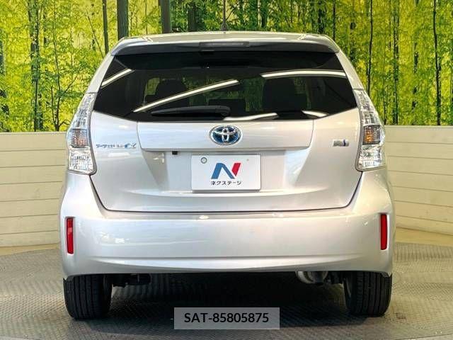 Toyota PRIUS ALPHA 2014-10 322189-15