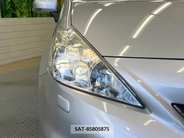 Toyota PRIUS ALPHA 2014-10 322189-12
