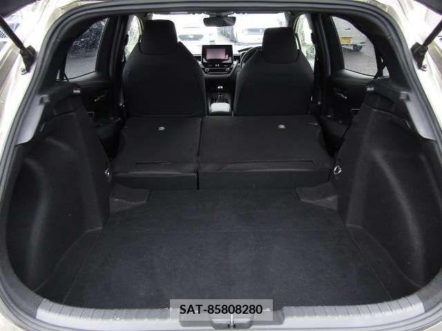 Toyota COROLLA SPORT 2018-11 209844-7