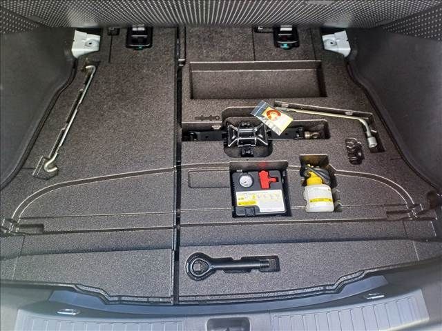 Toyota PRIUS 2016-05 12727-28