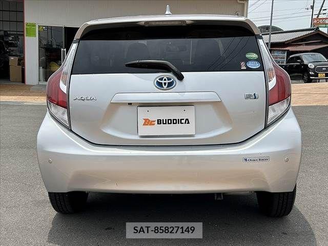 Toyota AQUA 2015-03 260414-13