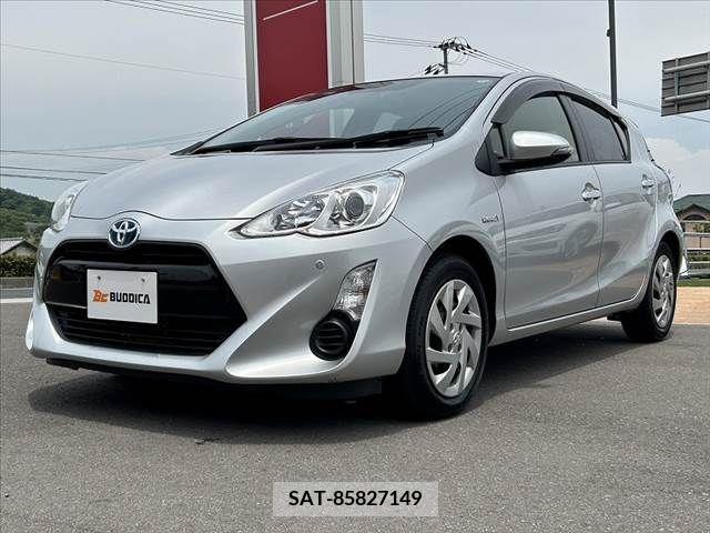Toyota AQUA 2015-03 260414-9