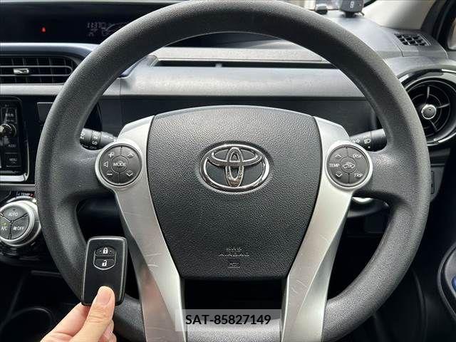 Toyota AQUA 2015-03 260414-5