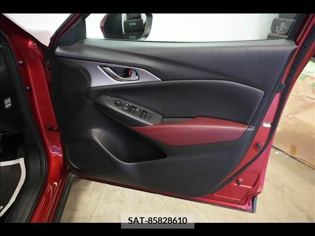 Mazda CX-3 2017-09 295514-10