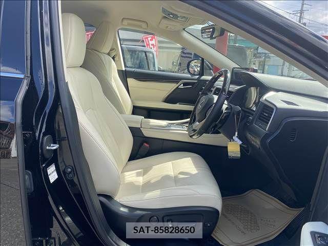 Lexus RX 2020-05 304840-3
