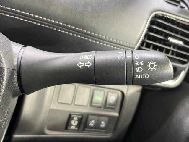 Nissan SERENA 2018-08 10718-19