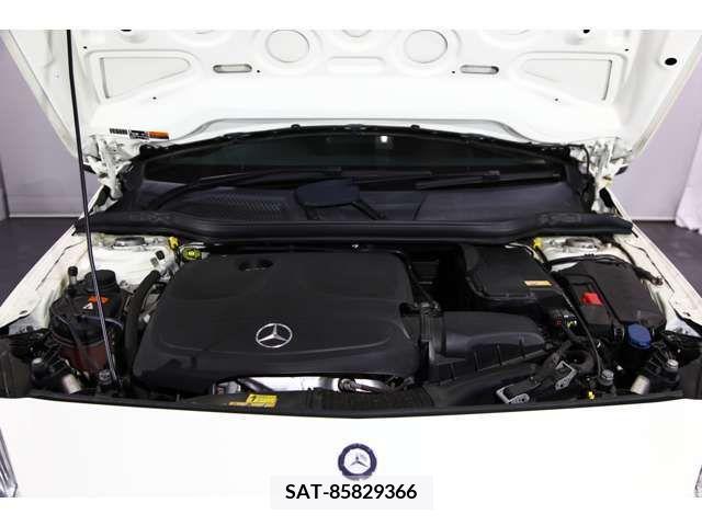 Mercedes Benz A-CLASS 2016-01 221805-4