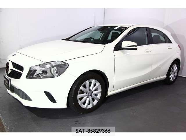 Mercedes Benz A-CLASS 2016-01 221805-6