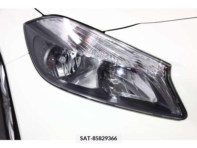 Mercedes Benz A-CLASS 2016-01 221805-10