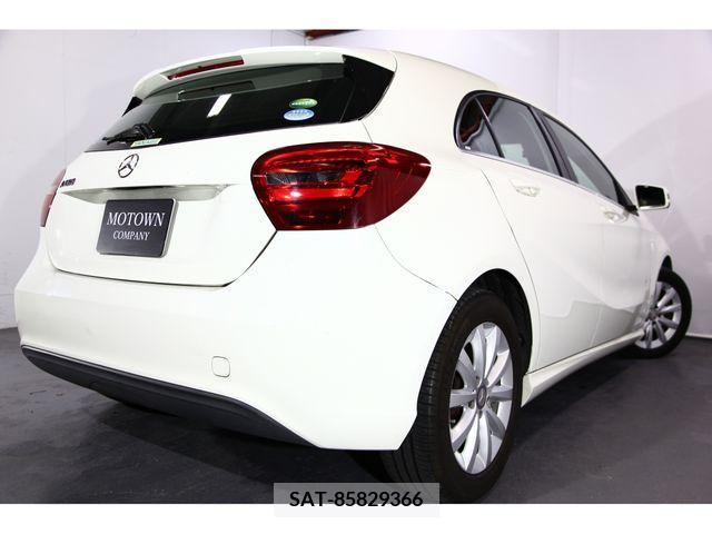 Mercedes Benz A-CLASS 2016-01 221805-13