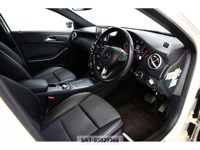 Mercedes Benz A-CLASS 2016-01 221805-16