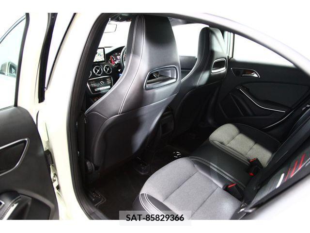 Mercedes Benz A-CLASS 2016-01 221805-18