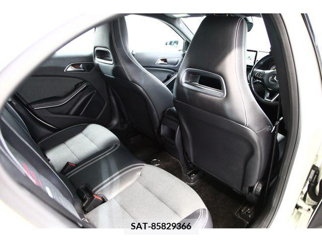 Mercedes Benz A-CLASS 2016-01 221805-19