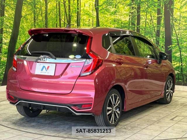 Honda FIT HYBRID 2019-05 360228-17