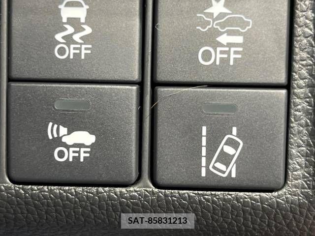 Honda FIT HYBRID 2019-05 360228-5