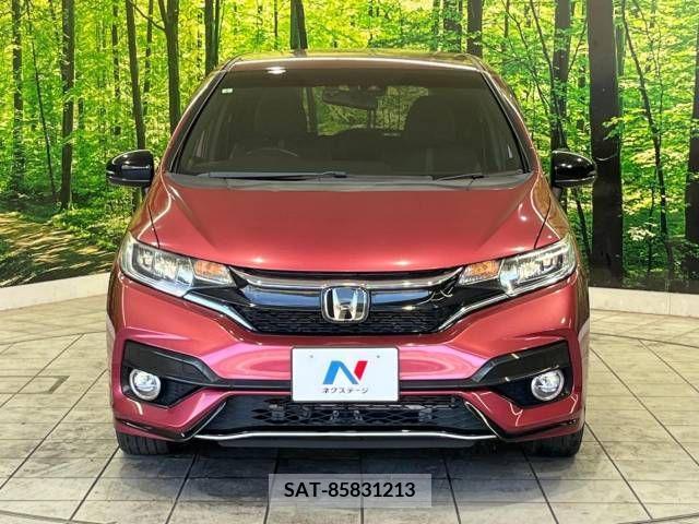 Honda FIT HYBRID 2019-05 360228-14