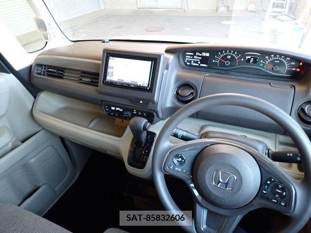 Honda N BOX 2020-06 375944-14