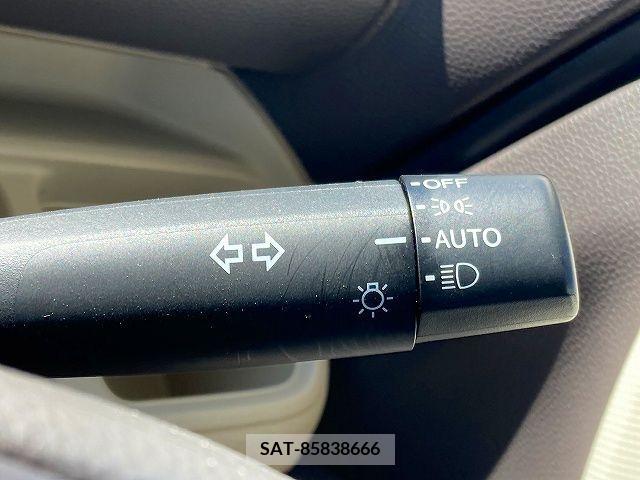 Honda N BOX 2018-04 278584-17