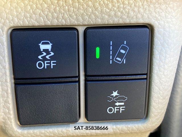 Honda N BOX 2018-04 278584-20
