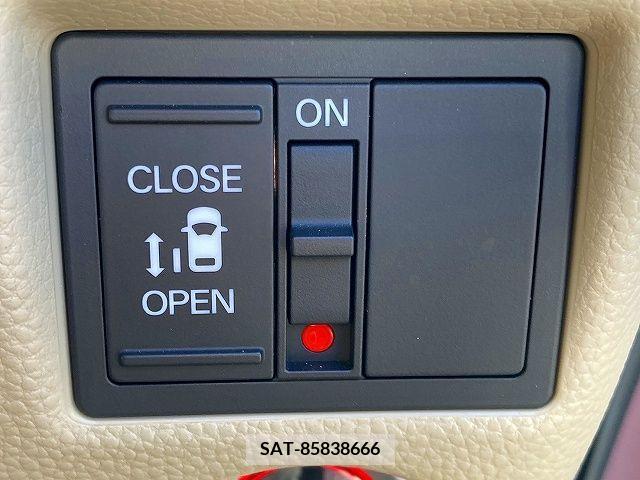 Honda N BOX 2018-04 278584-11
