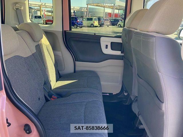 Honda N BOX 2018-04 278584-12