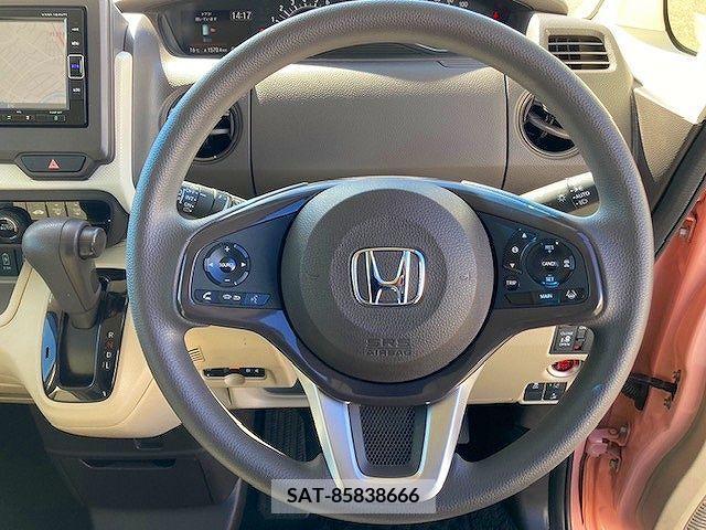 Honda N BOX 2018-04 278584-13