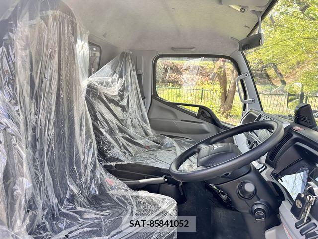 Mitsubishi CANTER 2023-03 242419-19