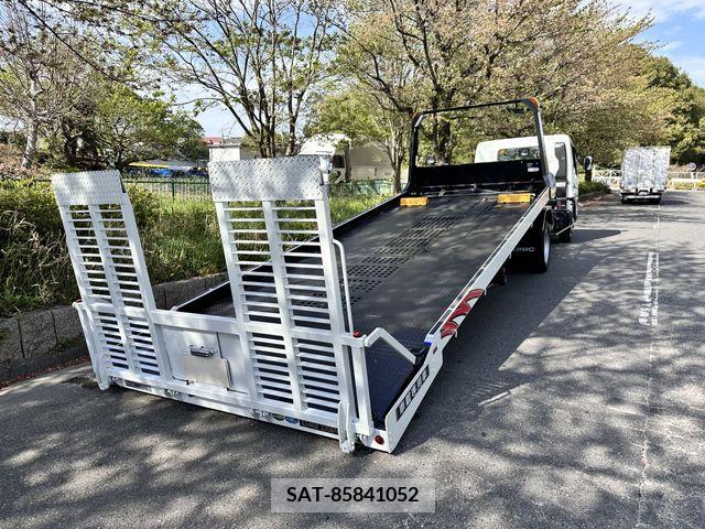 Mitsubishi CANTER 2023-03 242419-11