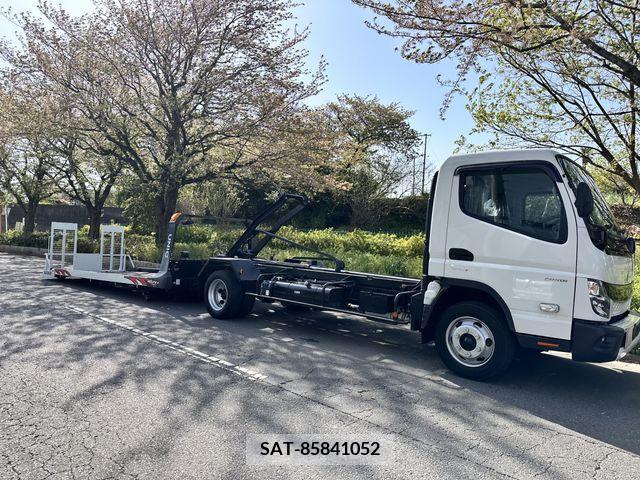 Mitsubishi CANTER 2023-03 242419-12