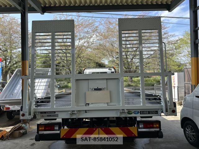 Mitsubishi CANTER 2023-03 242419-6