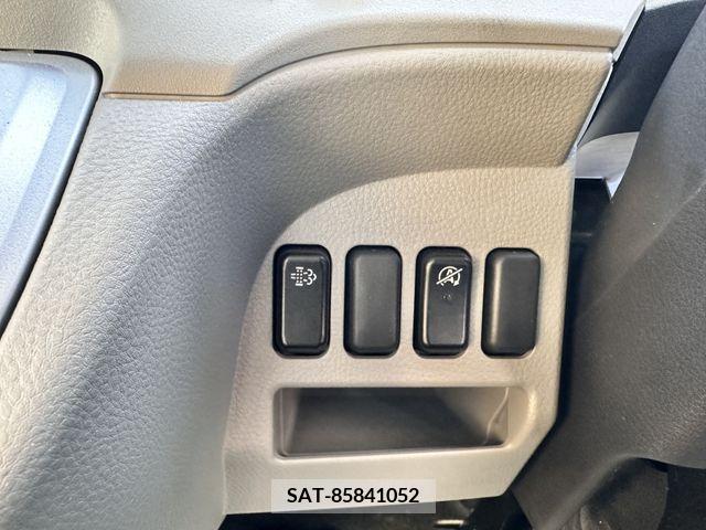 Mitsubishi CANTER 2023-03 242419-25